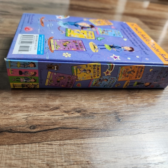 Amelia Bedelia Chapter Book 4-Book Box Set By Herman Parish - Picture 6 of 8